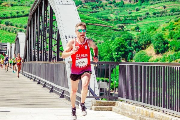 太陽眼鏡：保護雙眼的智慧選擇與生活啟示